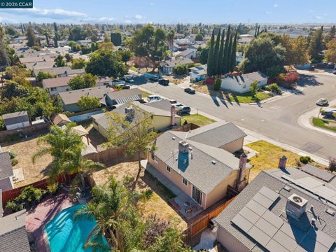 Tiny photo for 15102 Ryhiner Ln LN, Lathrop, CA 95330 (MLS # 41151601)