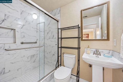Tiny photo for 15102 Ryhiner Ln LN, Lathrop, CA 95330 (MLS # 41151601)