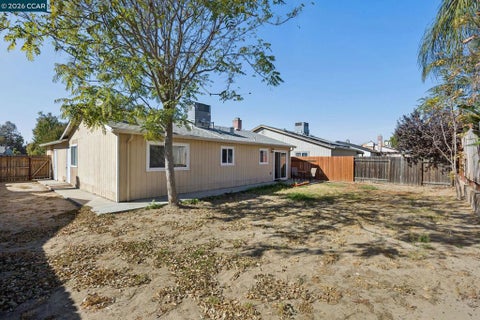 Tiny photo for 15102 Ryhiner Ln LN, Lathrop, CA 95330 (MLS # 41151601)