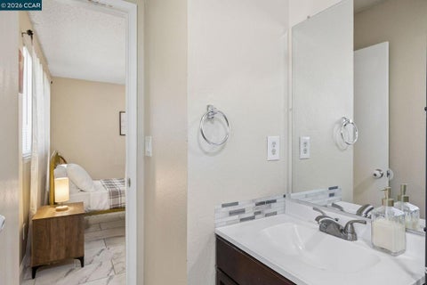 Tiny photo for 15102 Ryhiner Ln LN, Lathrop, CA 95330 (MLS # 41151601)
