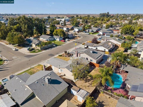 Tiny photo for 15102 Ryhiner Ln LN, Lathrop, CA 95330 (MLS # 41151601)