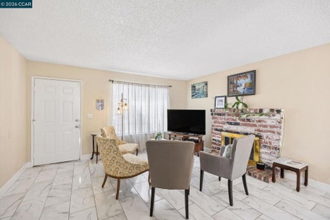 Tiny photo for 15102 Ryhiner Ln LN, Lathrop, CA 95330 (MLS # 41151601)