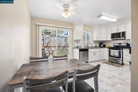 Tiny photo for 15102 Ryhiner Ln LN, Lathrop, CA 95330 (MLS # 41151601)