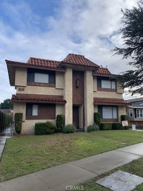 Photo of 8337 5th St, Downey, CA 90241 (MLS # DW26022458)