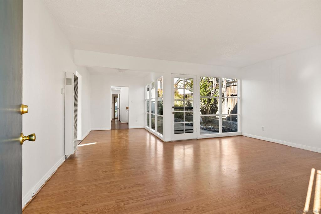 Pacific Beach - Residential Income