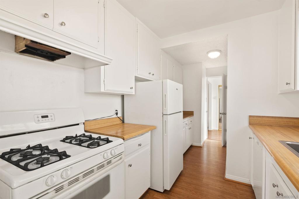 Pacific Beach - Residential Income