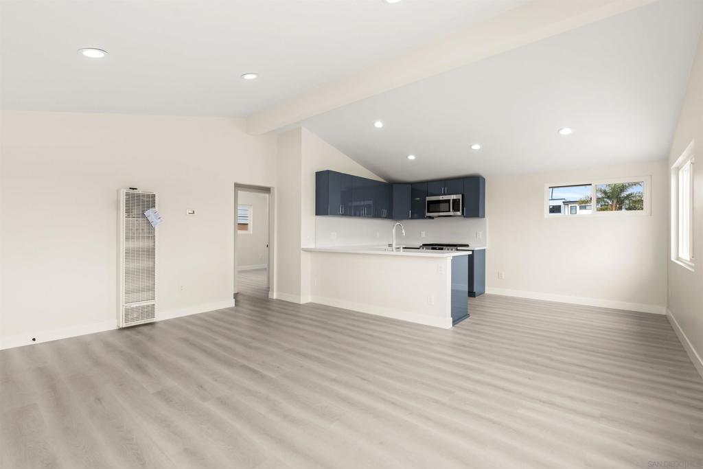 Pacific Beach - Residential Income