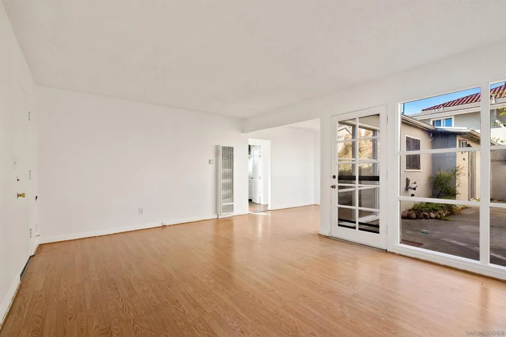 San Diego, California 92109, United States, ,Residential,Active,249314