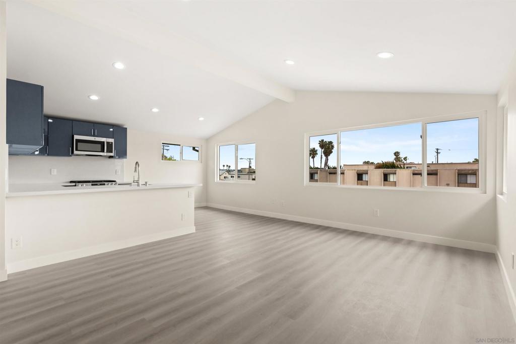 Pacific Beach - Residential Income