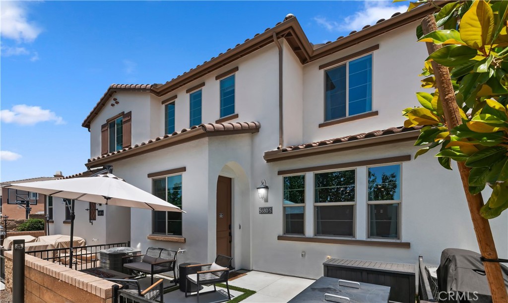 5680 Kate Way 5