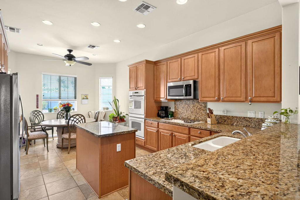 80320 Avenida Santa Alicia