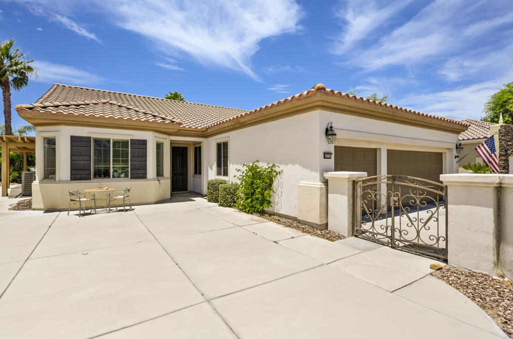 80320 Avenida Santa Alicia
