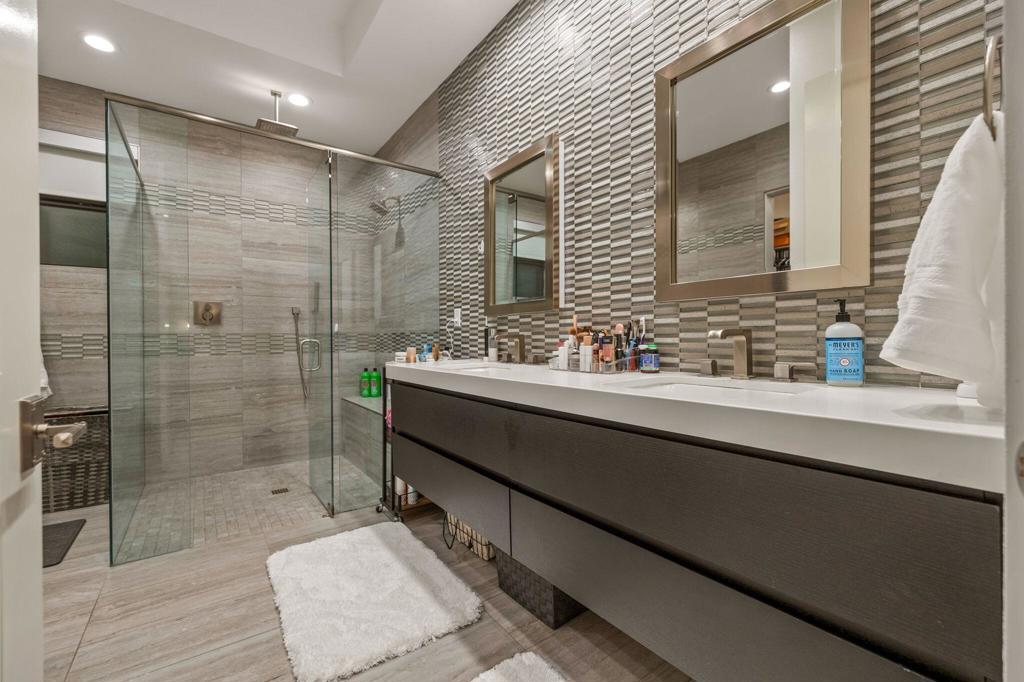 Pele Place - Residential