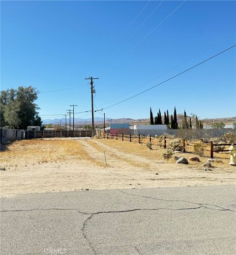 Photo of 62086 Valley View Cir, Joshua Tree, CA 92252 (MLS # WS25222694) Photo of 62086 Valley View Cir, Joshua Tree, CA 92252 (MLS # WS25222694)