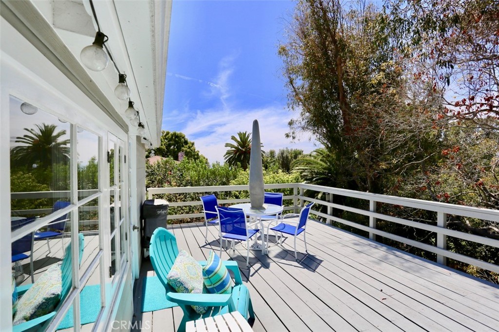 Darling furnished Cottage-Style apartment just moments from Main Beach in LAGUNA BEACH. This beautiful one bedroom one bathroom beach retreat is complete with a spacious ocean view deck. The home features a stylish living room with love seat, dinette, counter bar, small under the counter fridge, and gas stove. The bedroom opens out to a stunning ocean and garden view patio. Enjoy the ideal Laguna lifestyle, in a peaceful, one-of-a kind cottage within a serene & quiet neighborhood moments from Laguna's best beaches, restaurants, shops, and free trolley stations. This is the perfect vacation home short or long term, completely furnished with all the home living essentials. Rent includes cable and WiFi. No pets or smoking~, One vehicle only.