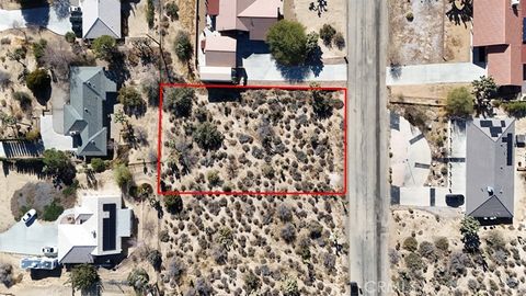 Photo of 68 Ventura, Yucca Valley, CA 92284 (MLS # HD26064628)