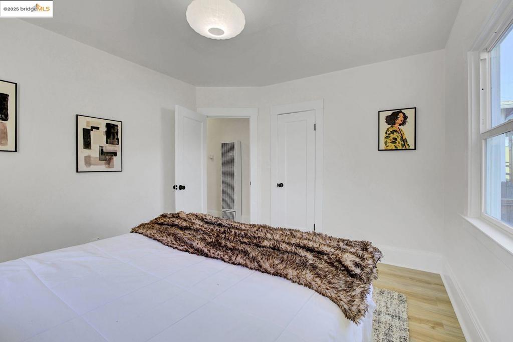 NORTH OAKLAND - Residential Income