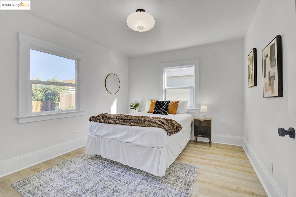 NORTH OAKLAND - Residential Income