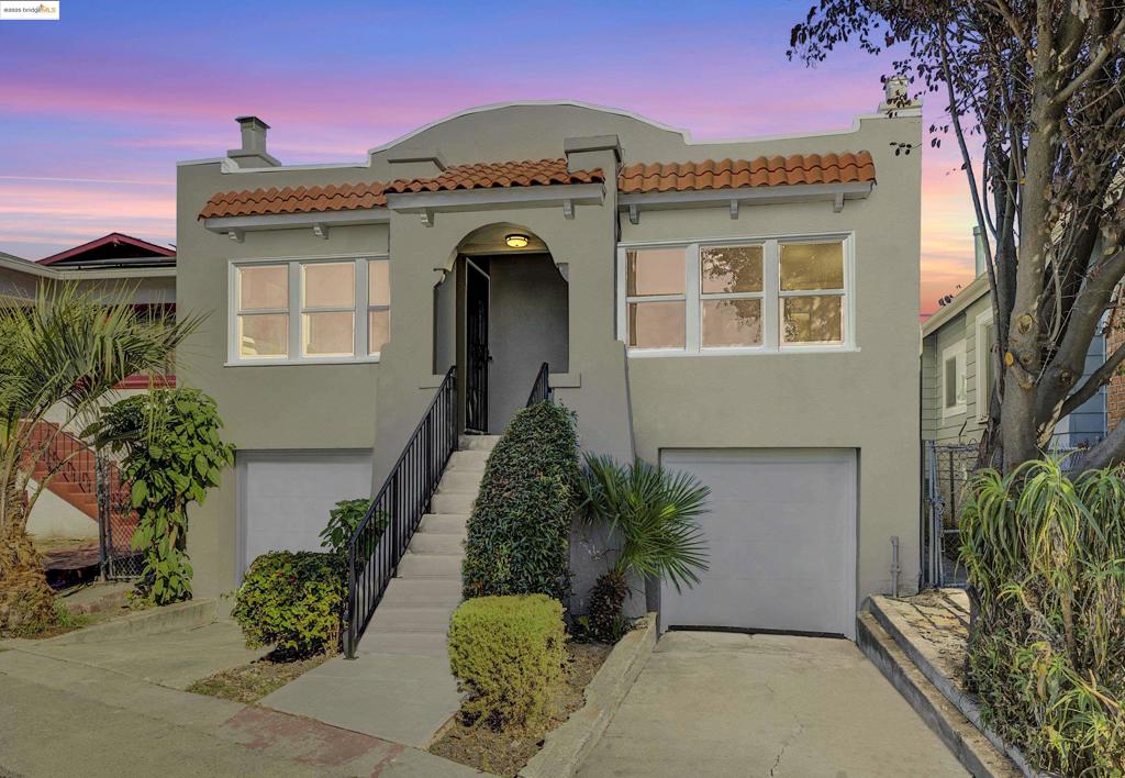 NORTH OAKLAND - Residential Income