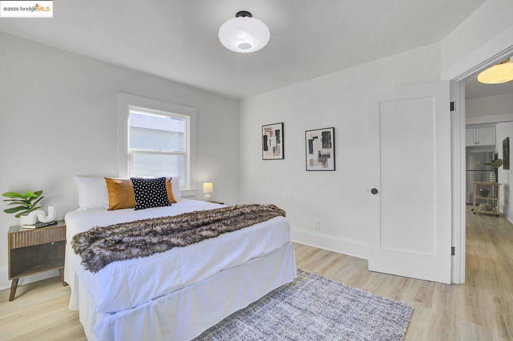 NORTH OAKLAND - Residential Income