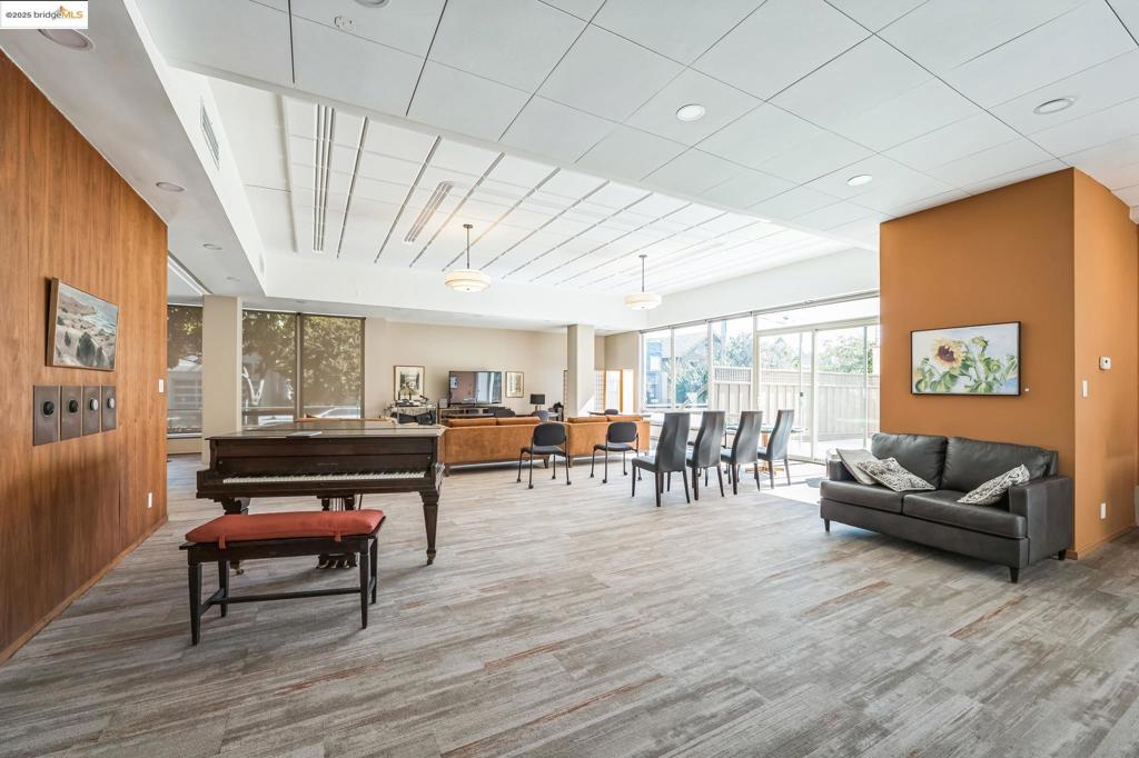 BERKELEY - Residential