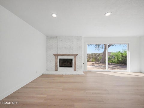 Tiny photo for 822 Calle Pinata, Thousand Oaks, CA 91360 (MLS # 226004985)