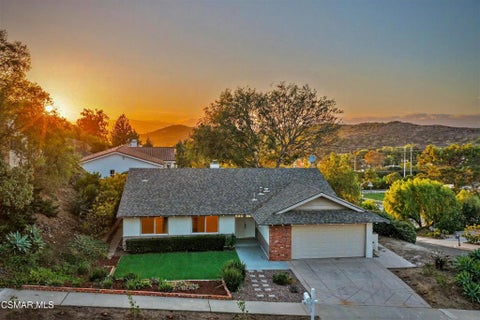 Tiny photo for 822 Calle Pinata, Thousand Oaks, CA 91360 (MLS # 226004985)