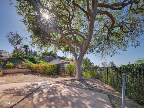 Tiny photo for 822 Calle Pinata, Thousand Oaks, CA 91360 (MLS # 226004985)