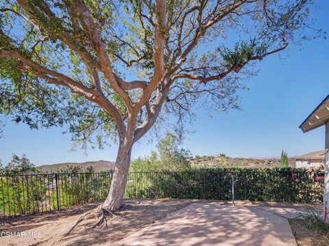 Tiny photo for 822 Calle Pinata, Thousand Oaks, CA 91360 (MLS # 226004985)