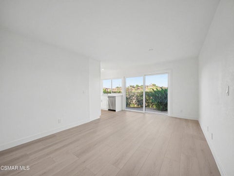 Tiny photo for 822 Calle Pinata, Thousand Oaks, CA 91360 (MLS # 226004985)