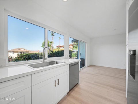Tiny photo for 822 Calle Pinata, Thousand Oaks, CA 91360 (MLS # 226004985)