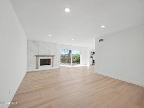Tiny photo for 822 Calle Pinata, Thousand Oaks, CA 91360 (MLS # 226004985)