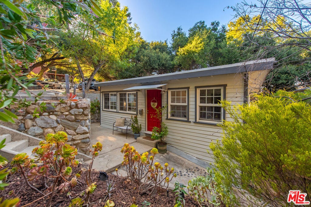 21849 Canon Drive, Topanga CA 90290