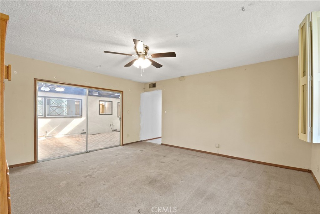 1825 Avenida Feliciano