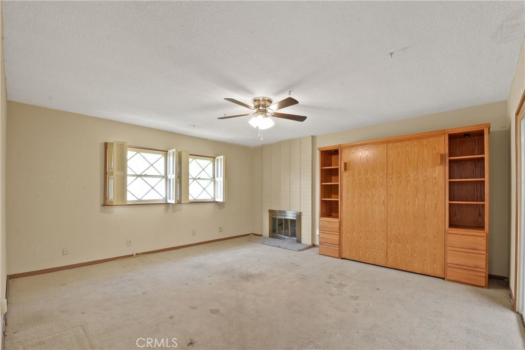 1825 Avenida Feliciano