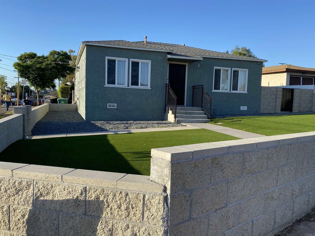 5454 Roswell Street