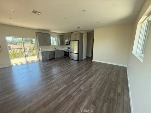 MLS: SR26172660