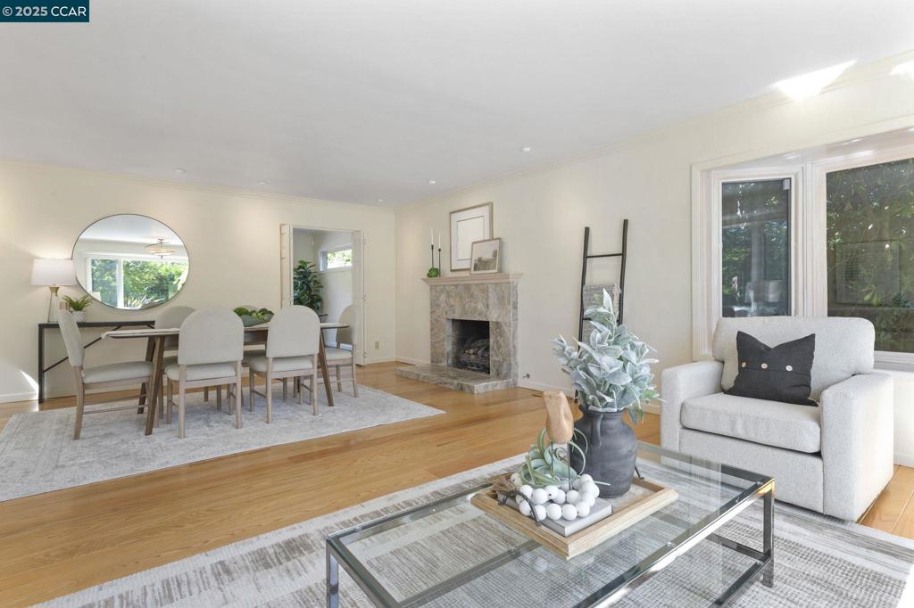 LAS LOMITAS - Residential