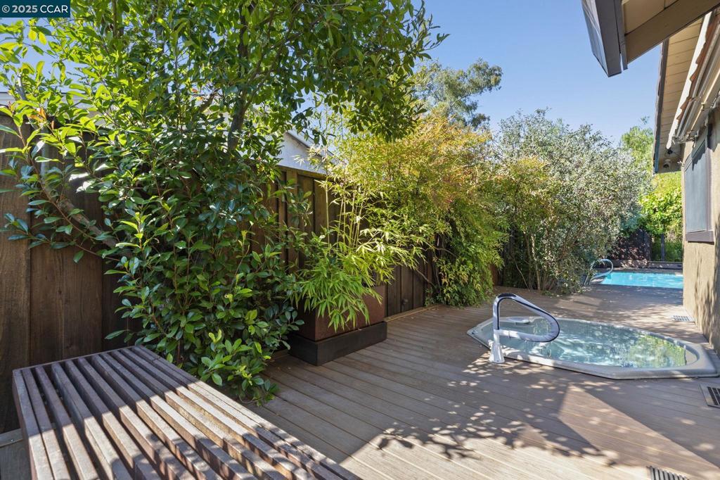 LAS LOMITAS - Residential