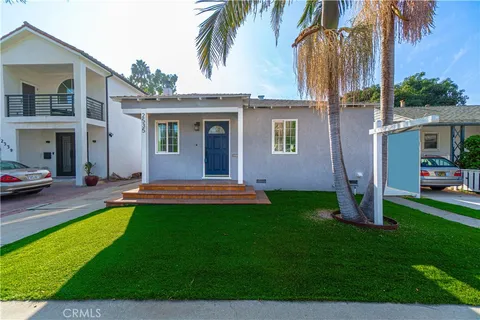 2535 S S Bundy Dr, West Los Angeles, CA 90064 - MLS#: SB25248886