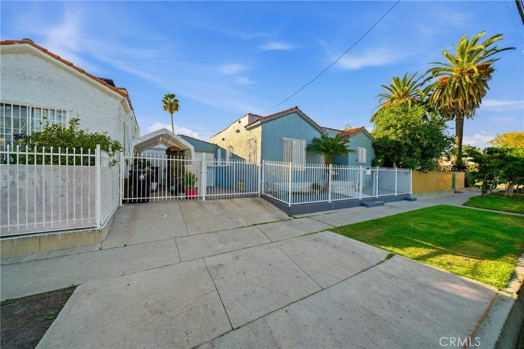 8205 Stanford Ave