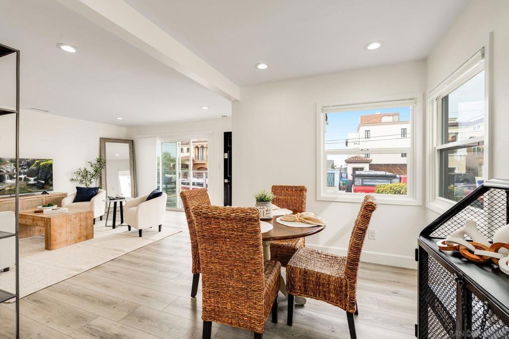 3721 25 Riviera Drive
