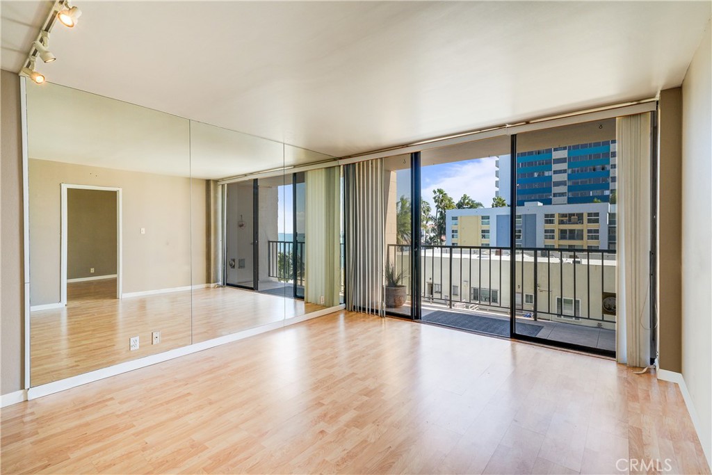 1750 E Ocean Boulevard 503