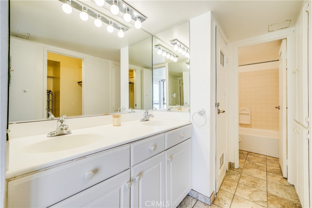 Queens Surf (QS) - Residential