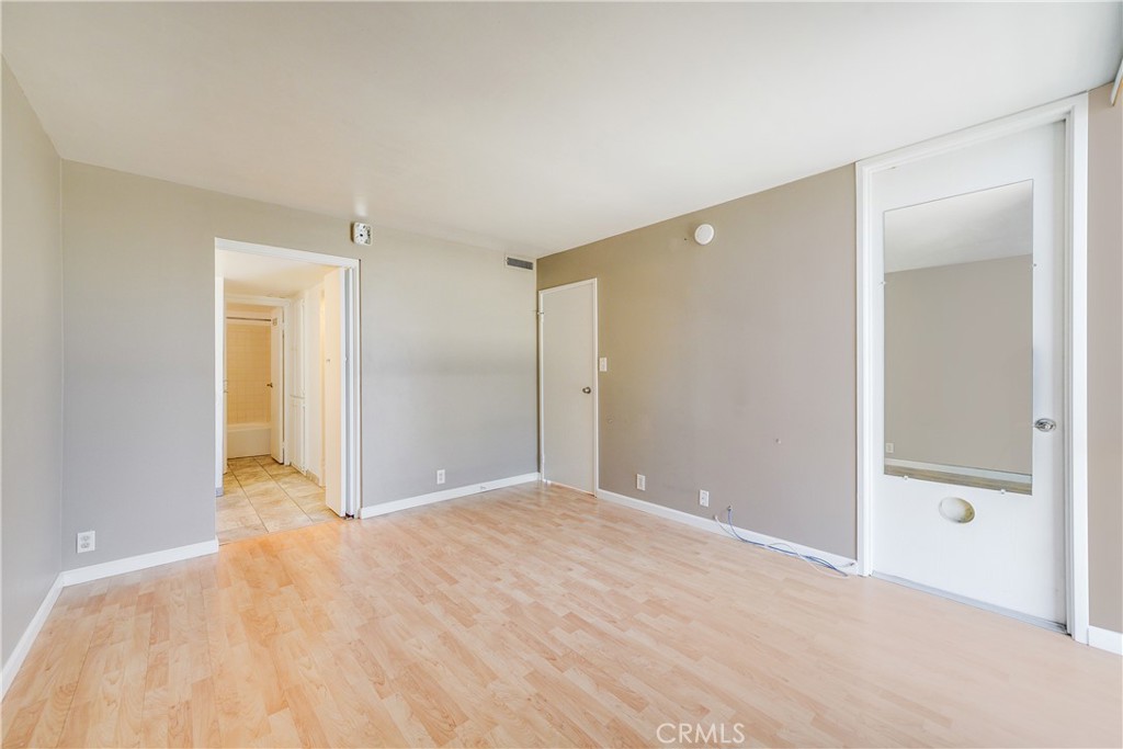 Queens Surf (QS) - Residential