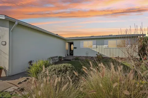 3055 Bostick Avenue, Marina, CA 93933 - MLS#: ML82029985