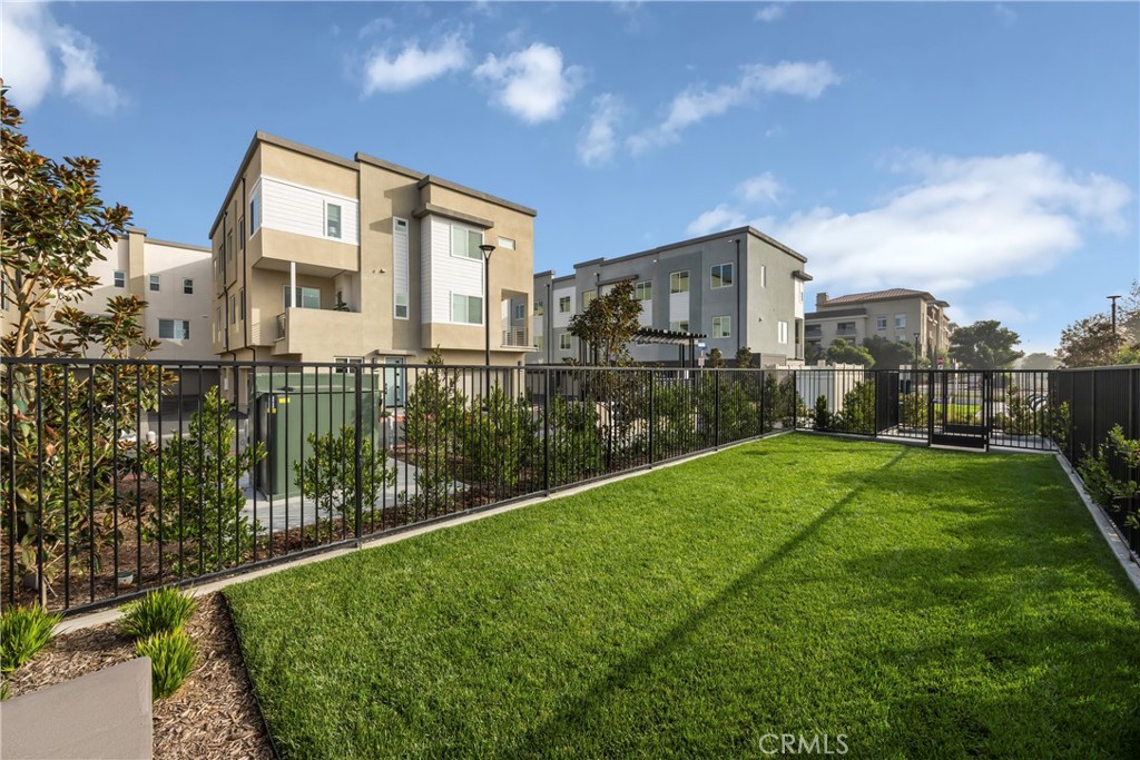 Essex + Gage - Residential