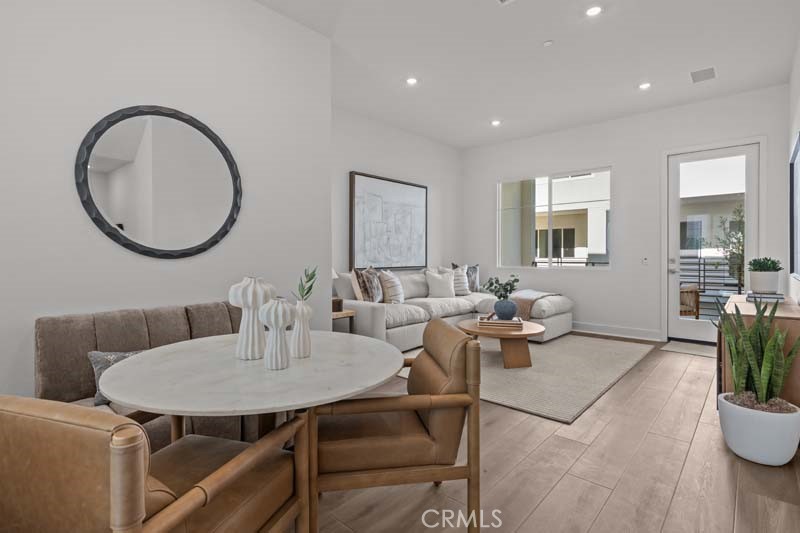 Essex + Gage - Residential