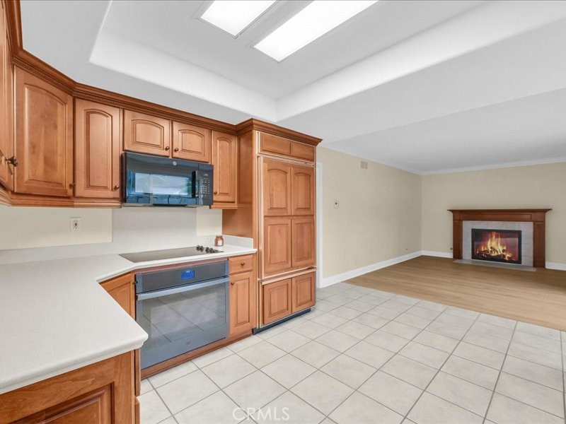 La Cuesta (LACU) - Residential Lease