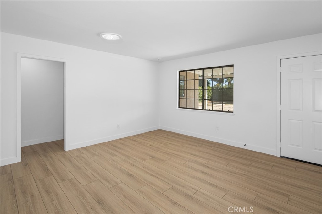 901 S Harmon